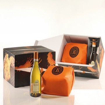 Picture of Moscato D'asti D.O.C.G. and Panettone bread